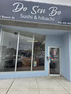 Long Beach Storefront For Rent