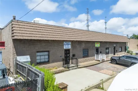 West Babylon Light Industrial Space
