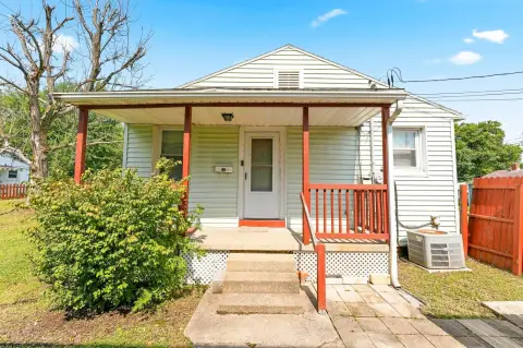 Ranch Duplex with Separate Utilities
