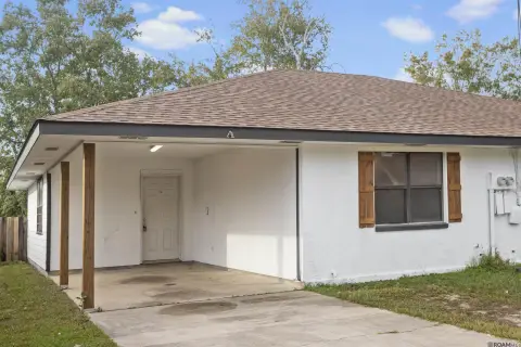 Duplex with Private Fenced Yards
