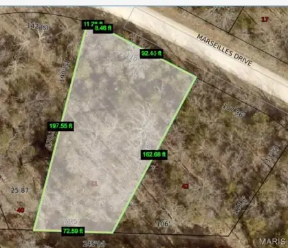 Residential Lot in Lake Community
