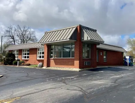 Commercial Building in Poplar Grove