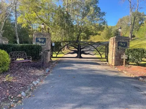 Mountain-View Homesite in Gated Community