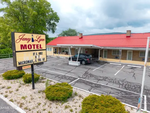 Motel with Living Quarters