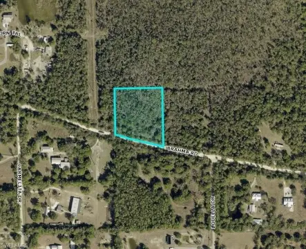 Irregular Shaped Acreage Parcel