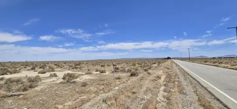 Lancaster Land with Mountain Views