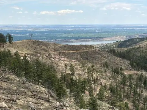 Bellvue Land with Mountain Views