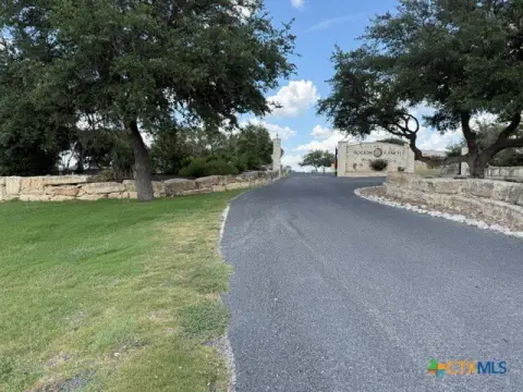 Recreation Homesite in Hill Country Community