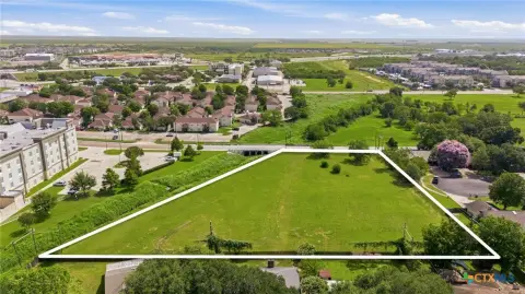 Flat Commercial Land Off Loop 463