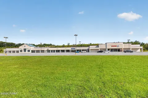 Retail Shopping Center Leasing Opportunity
