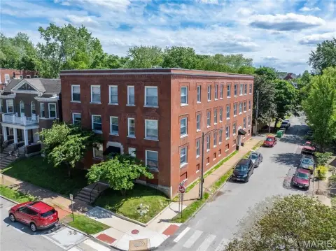Renovated Multifamily Property in Shaw
