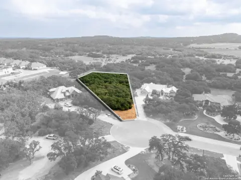 Residential Lot in Belle Oaks