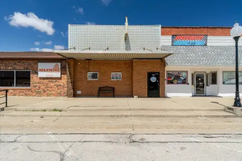 Fairbury, IL Commercial Property