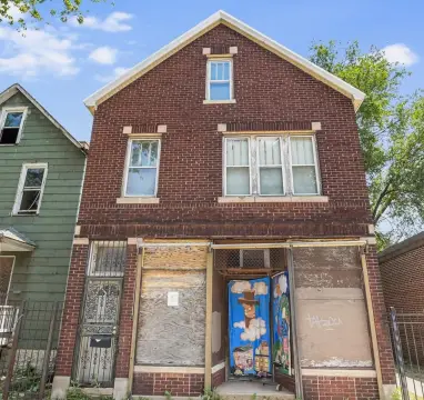 Chicago Multifamily Property For Sale