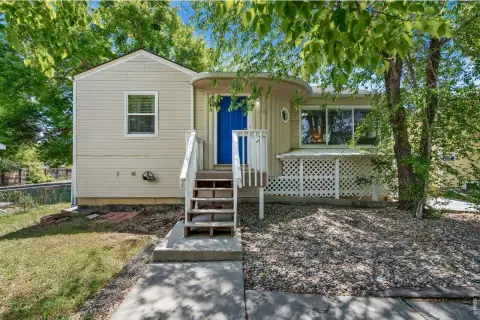 Over-Under Duplex with STR Zoning