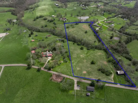 Rural Hobby Farm Acreage