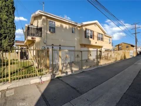 Bell Gardens Duplex with Expansion Potential