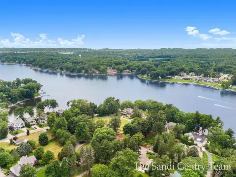 Residential Land in Spring Lake