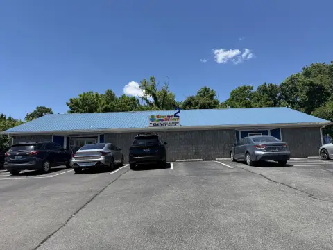 High-Visibility Retail and Restaurant Building