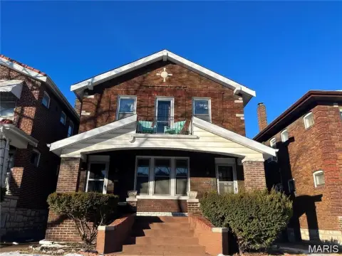 Spacious Two-Story Duplex Investment Property