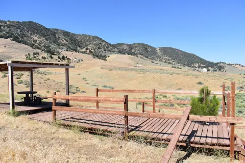 Tehachapi Land with Viewing Deck