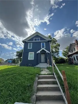 Renovated Duplex with Private Deck