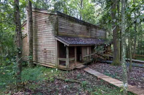 Triplex with Three Bathrooms