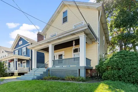 Duplex with Unfinished Third Floor