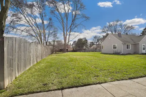 Residential Lot in Waukegan, IL