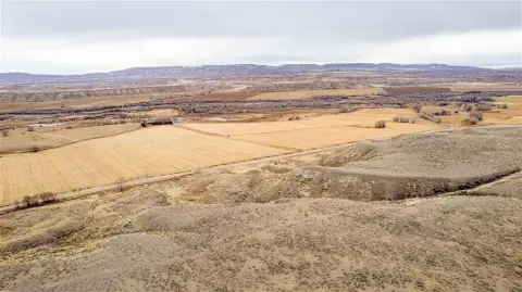 Wyoming Land Bordering Public Lands