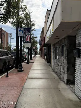 Storefront Property with Restaurant Use