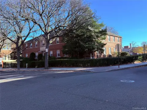 Brick Specialty Property