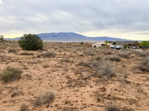 Residential Land in Rio Rancho