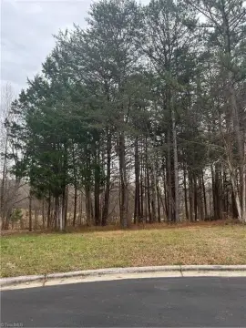 Cul-de-Sac Residential Lot