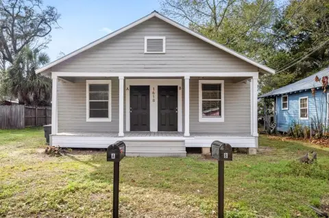 Bungalow Duplex with Screened Porches