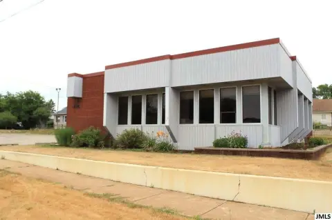 Office Building with Open Layout