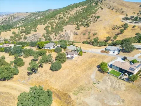 Gently Sloping Custom Home Lot