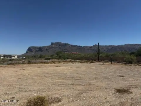 1.25 Acre Lot, No HOA