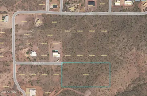 5-Acre Paradise in New River