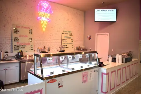 Turnkey Ice Cream Shop Opportunity