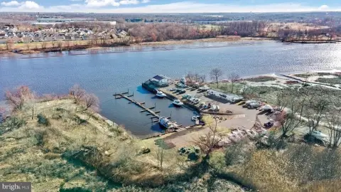 Waterfront Marina and Restaurant Opportunity