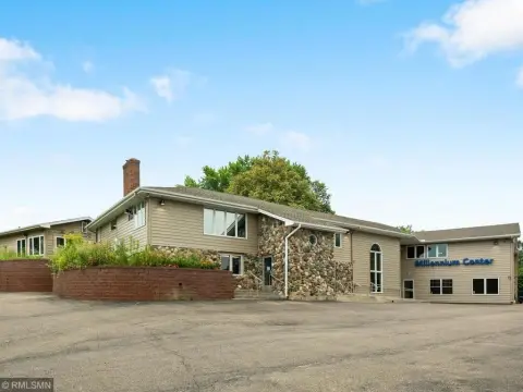 Multi-Tenant Mixed-Use Property