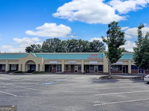 Retail Space with Service Entrance