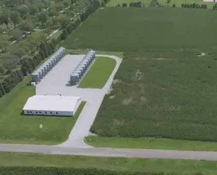 Flex and Warehouse with Grain Bins