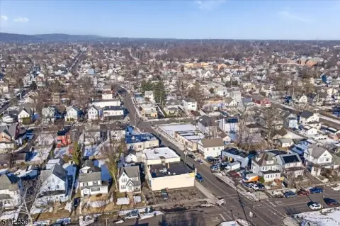 Turnkey Storefront in Plainfield City