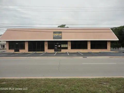 First-Floor Retail Suite