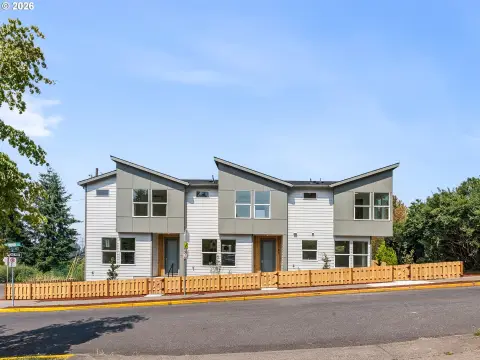 Under-Construction Three-Unit Triplex