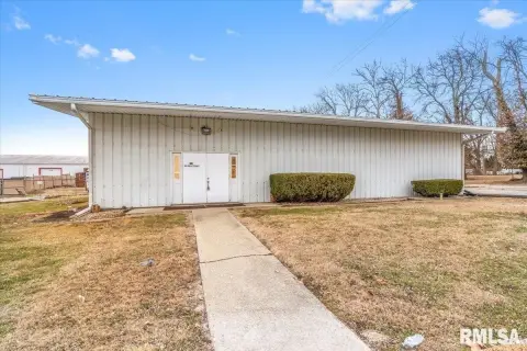 Commercial Building with Ample Parking