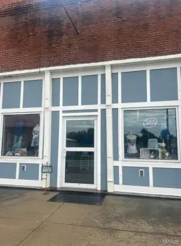 Commercial Storefront in Ava, IL