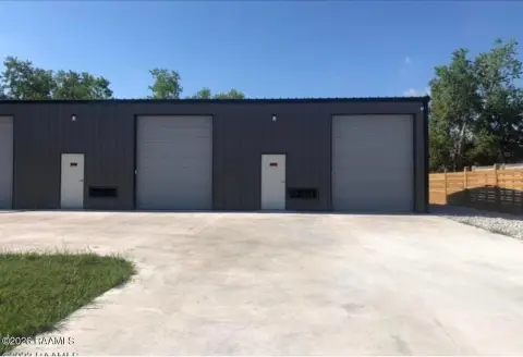 Flex Space with Overhead Door and Office